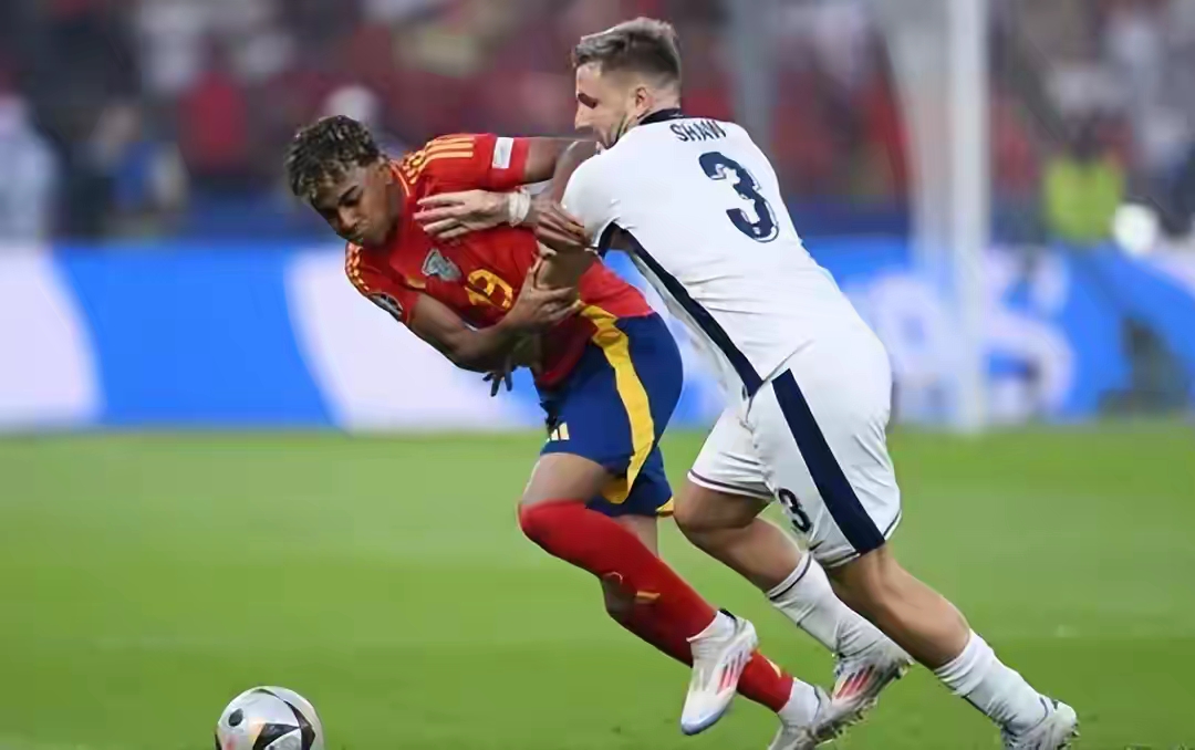 欧预赛比赛英格兰大胜西班牙,意大利惨败! 欧预赛比赛英格兰大胜西班牙,意大利惨败!