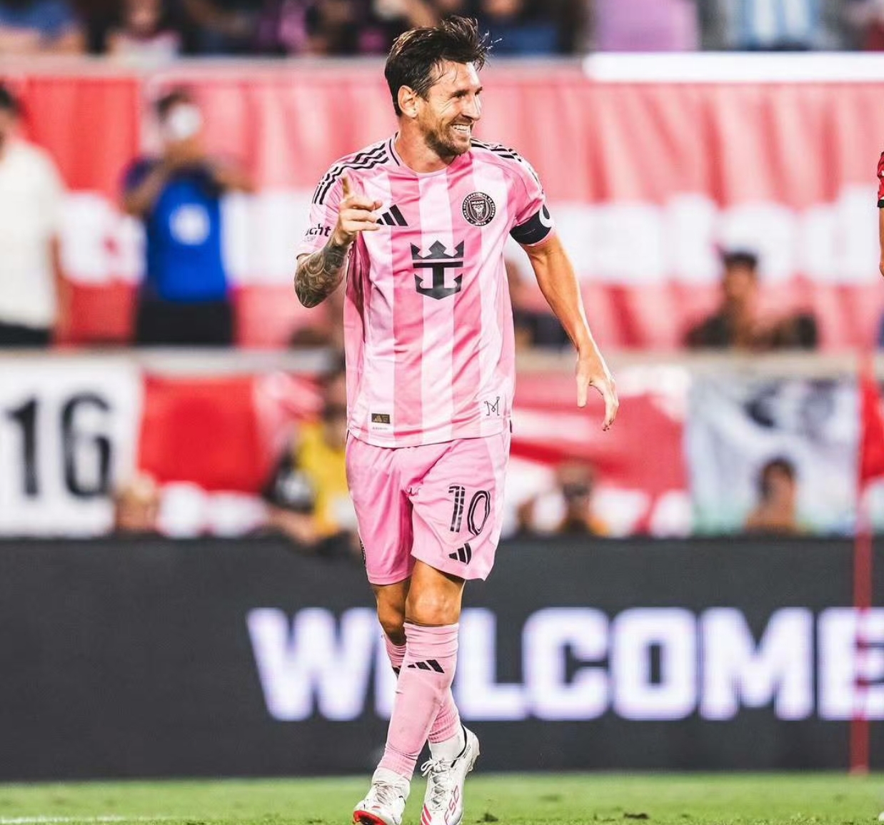 梅西创造奇迹再次助队取胜，巴萨实力升级