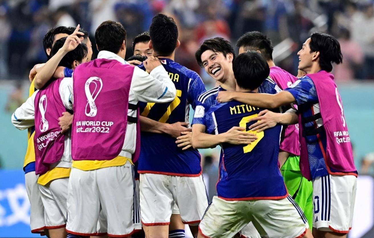 包含布伦海姆神奇逆转晋级，夺得小组头名的词条