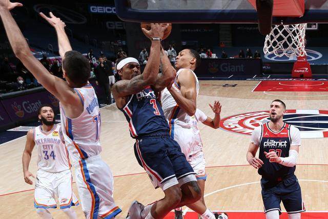 九游体育-巴萨再尝胜利滋味，主场击败对手