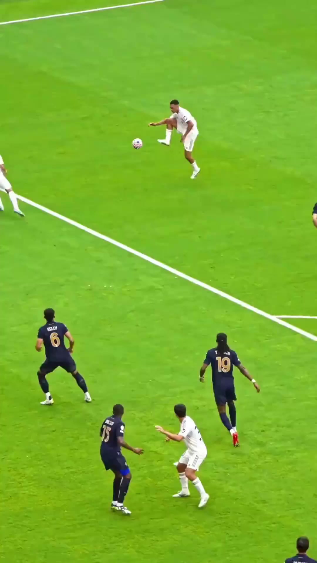 关于塞维利亚逆转多特蒙德，姆巴佩状态火热的信息