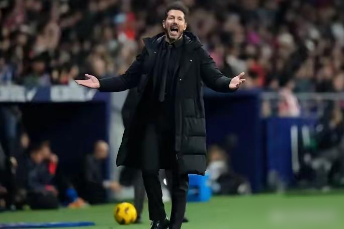 包含韩国碾压勒沃库森，阿尔瓦雷斯高光表现的词条