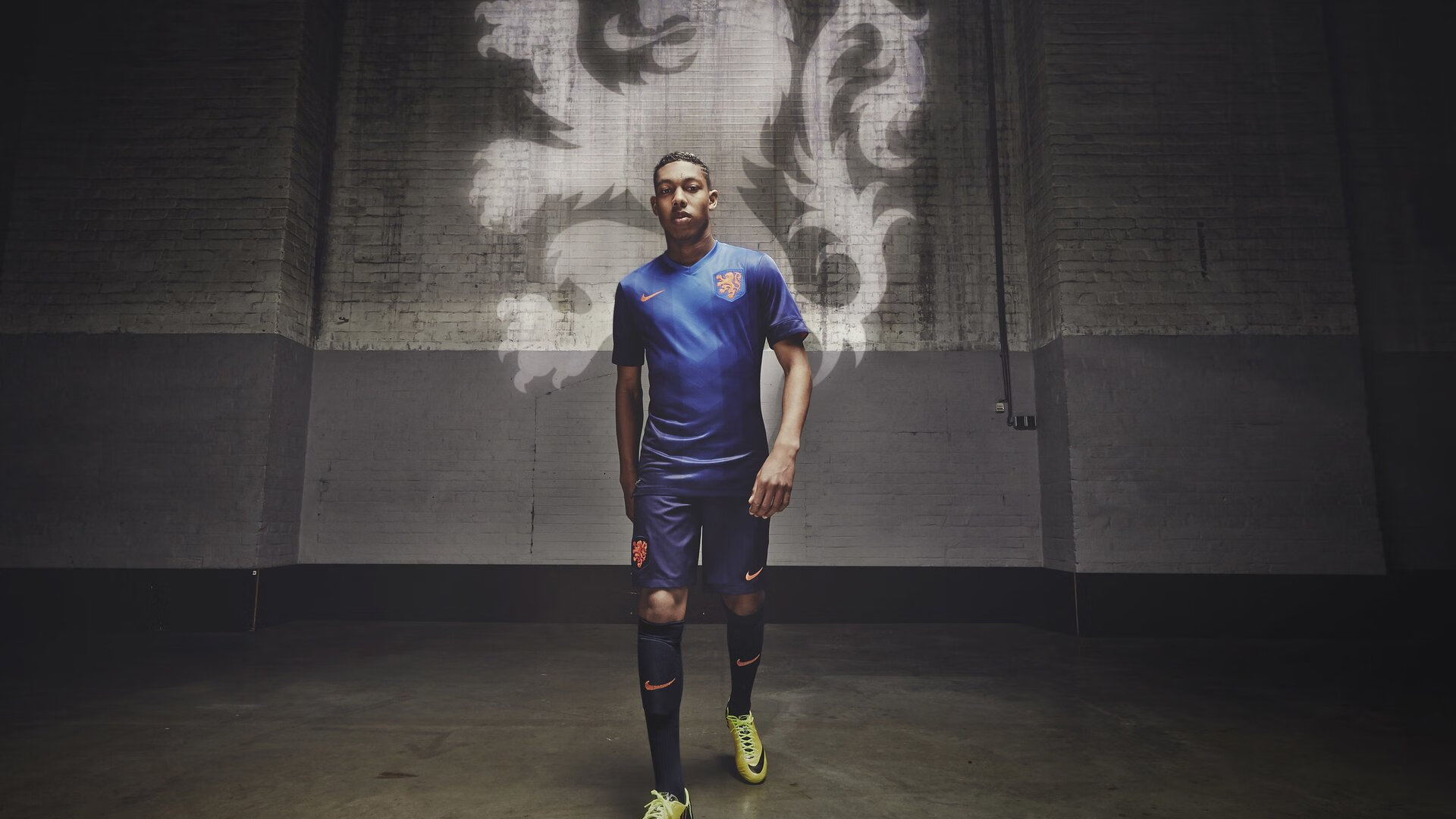 从广厦横扫到世界杯接管，米切尔的双重征服之路